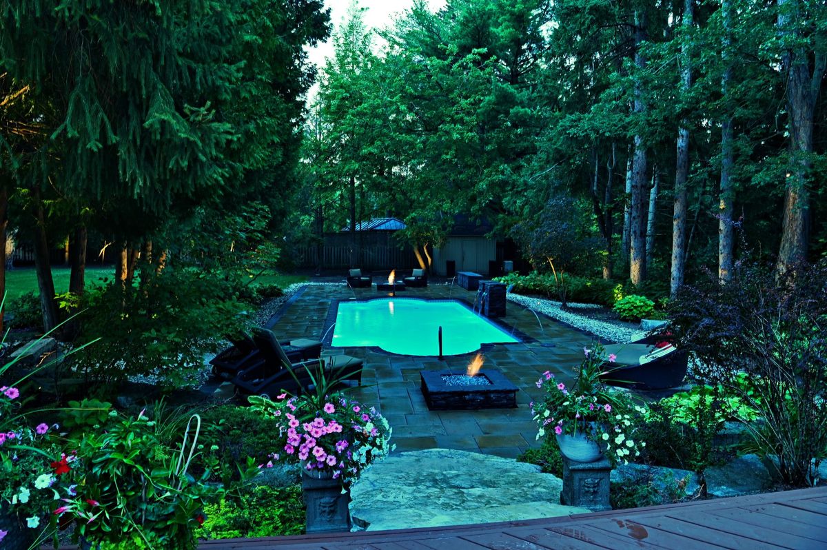 Stavebank Estate Landscape Lighting Project - PWB 3491 Pre sunset