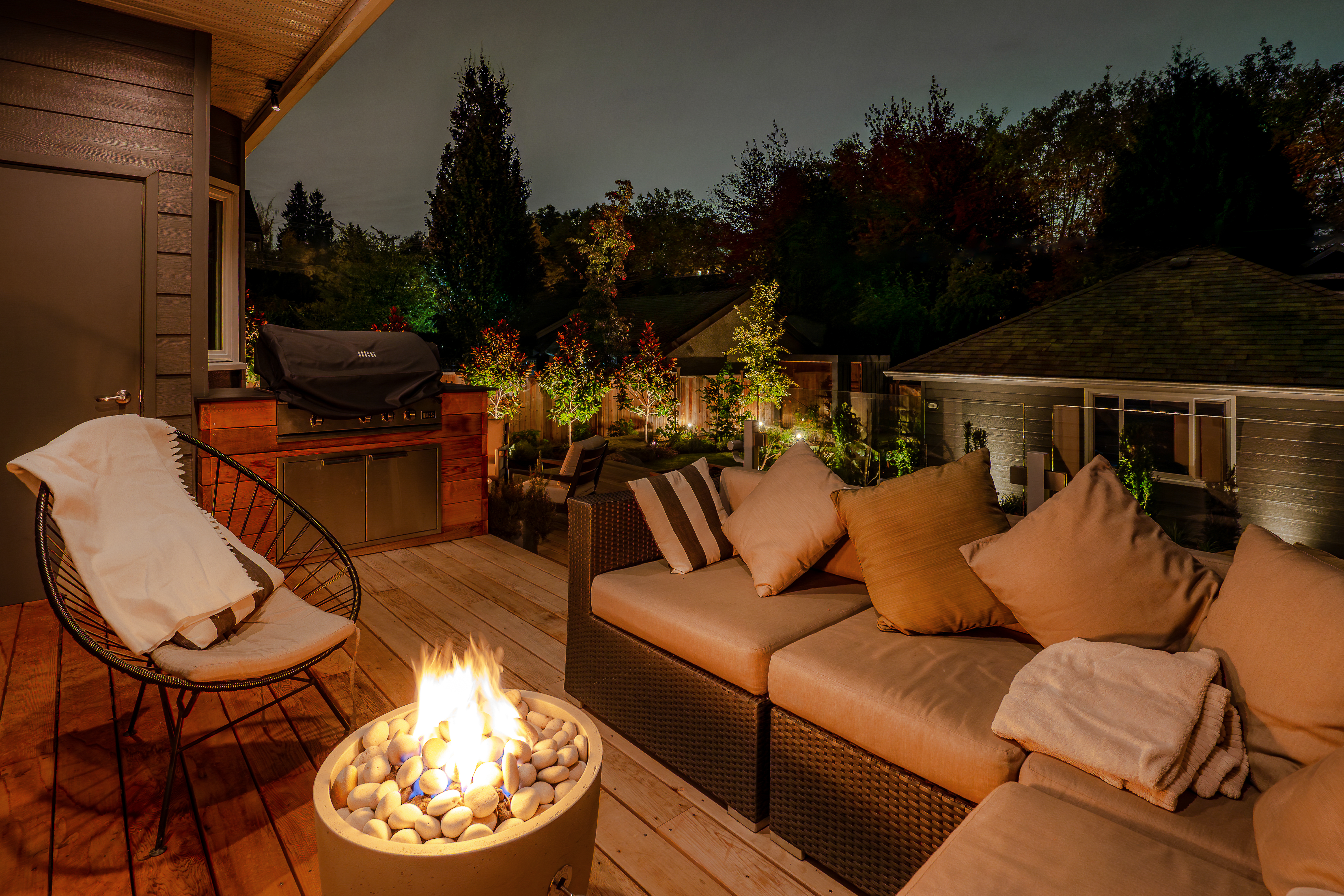 After - West King Edward Avenue Landscape Lighting – Vancouver Custom Residence